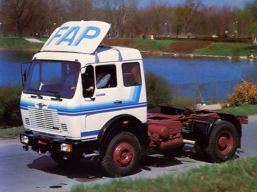  FAP 2024 4x2 1982 года  (фото 1 из 1)